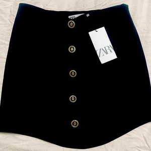 NWT Zara Skirt with gold buttons
